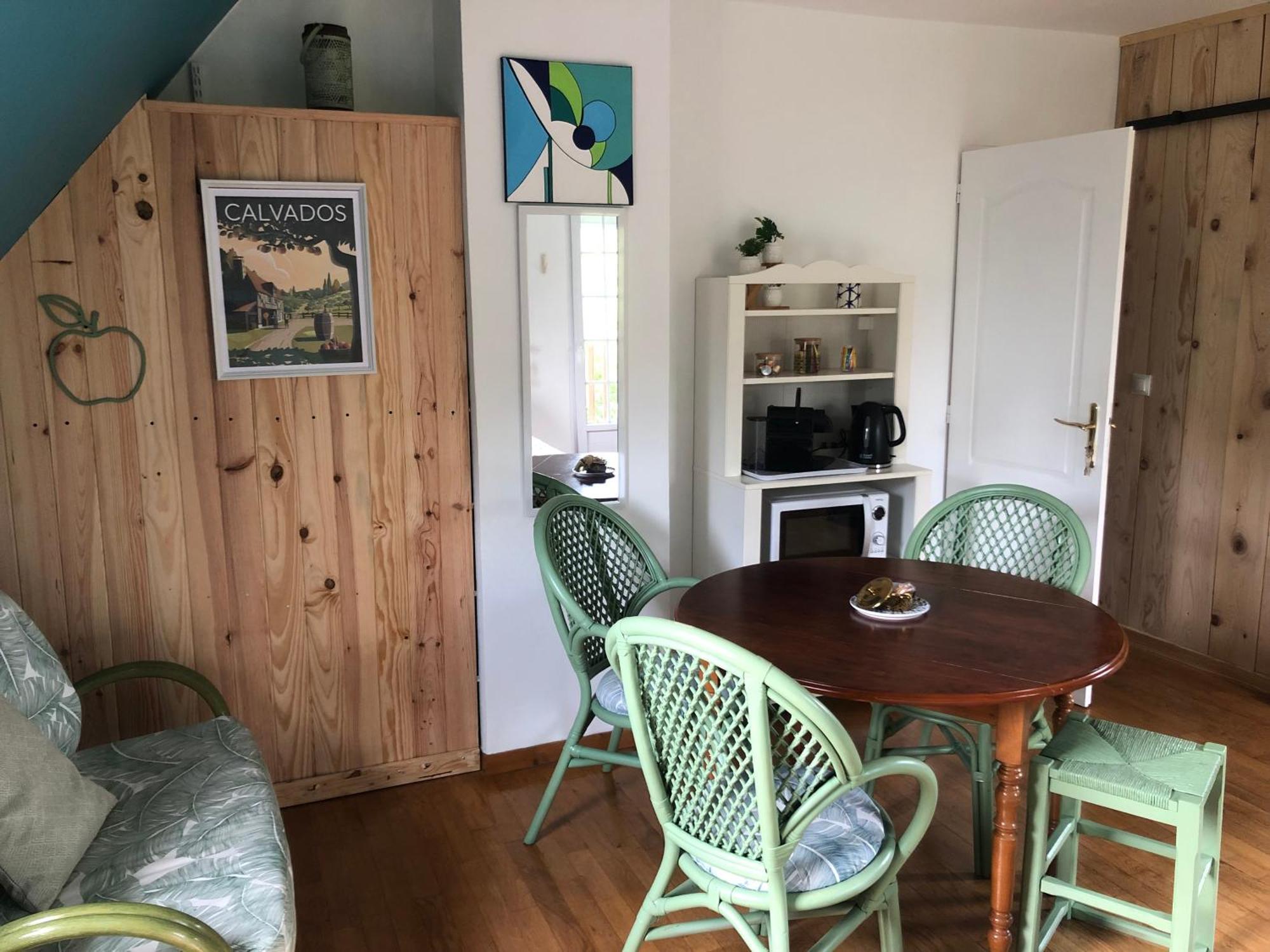 Grande Chambre Familiale Verte Tout Bonnement Bien Putot-en-Auge Buitenkant foto